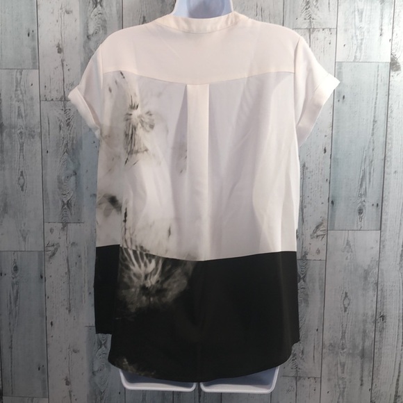 Simply Vera Wang Cuffed Short Sleeve Petite Top Medium Petite - Picture 5 of 10